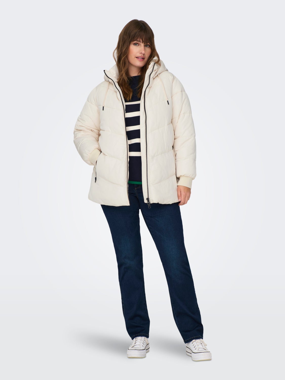 curvy Puffer jacket with hood