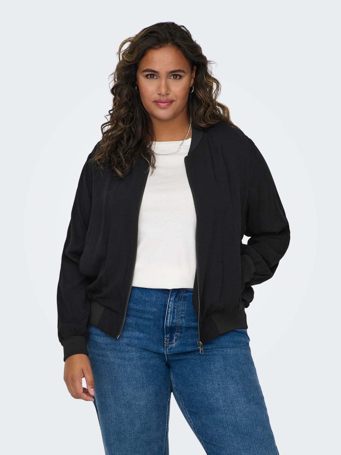 Curvy bomber jacket