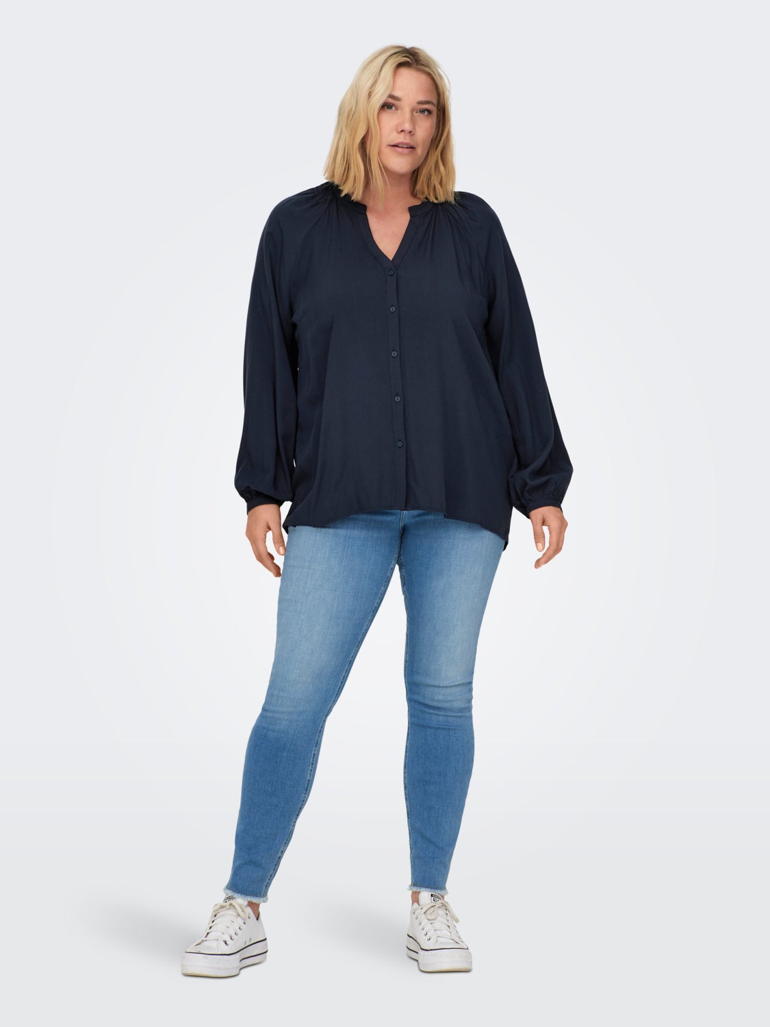 Curvy viscose shirt