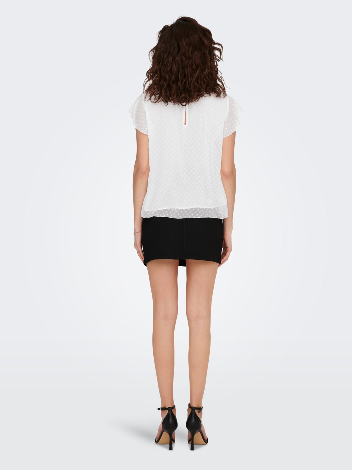Standard Fit O-Neck Top