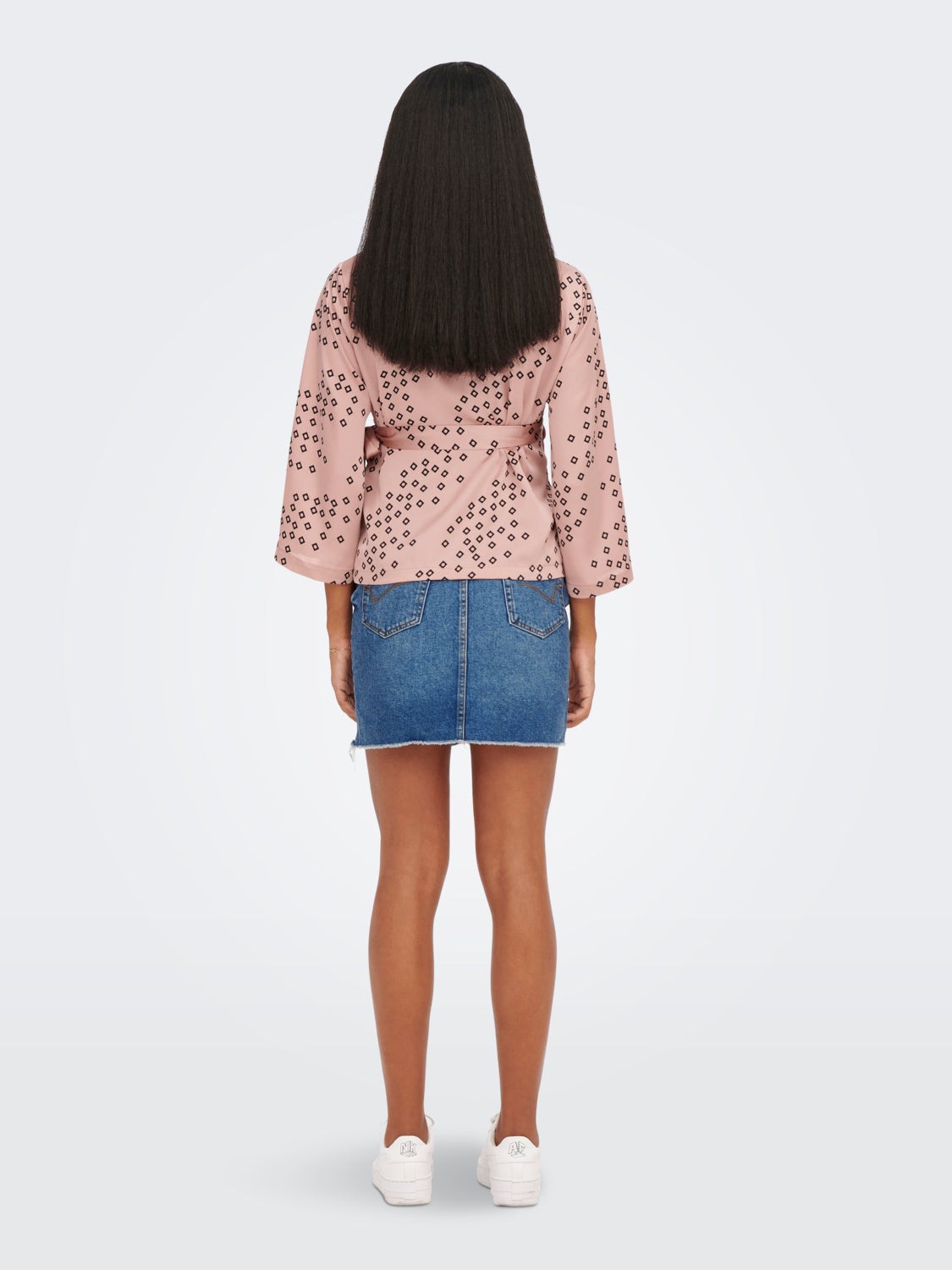 Mama 3/4 sleeved kimono Top