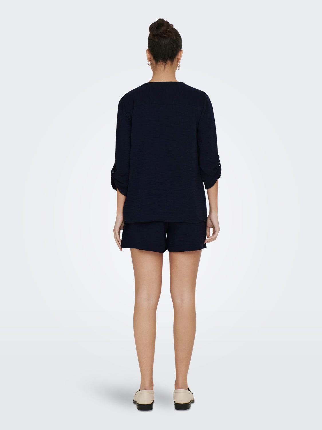 Solid colored 3/4 sleeved top