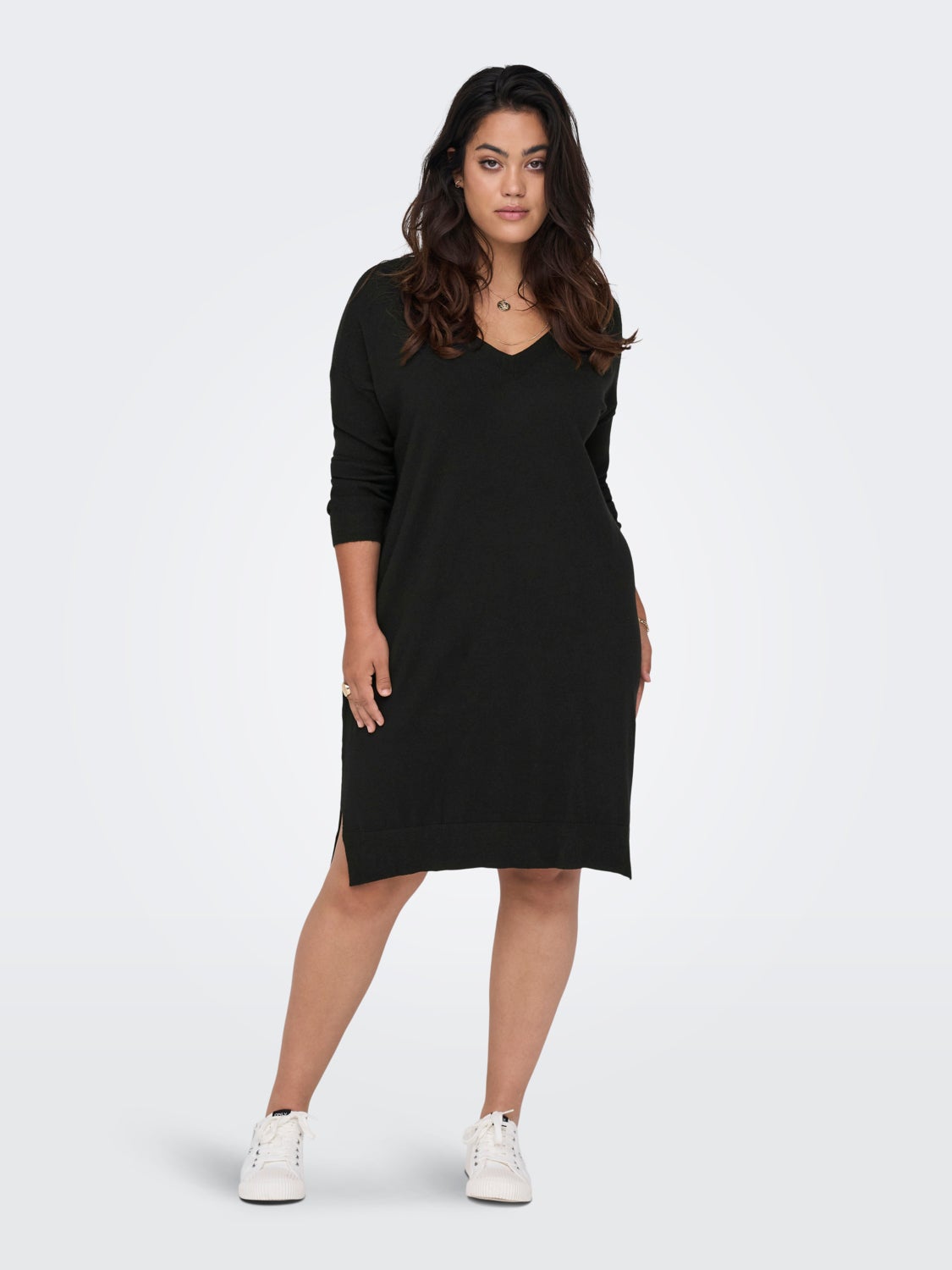Curvy v-neck knitted dress