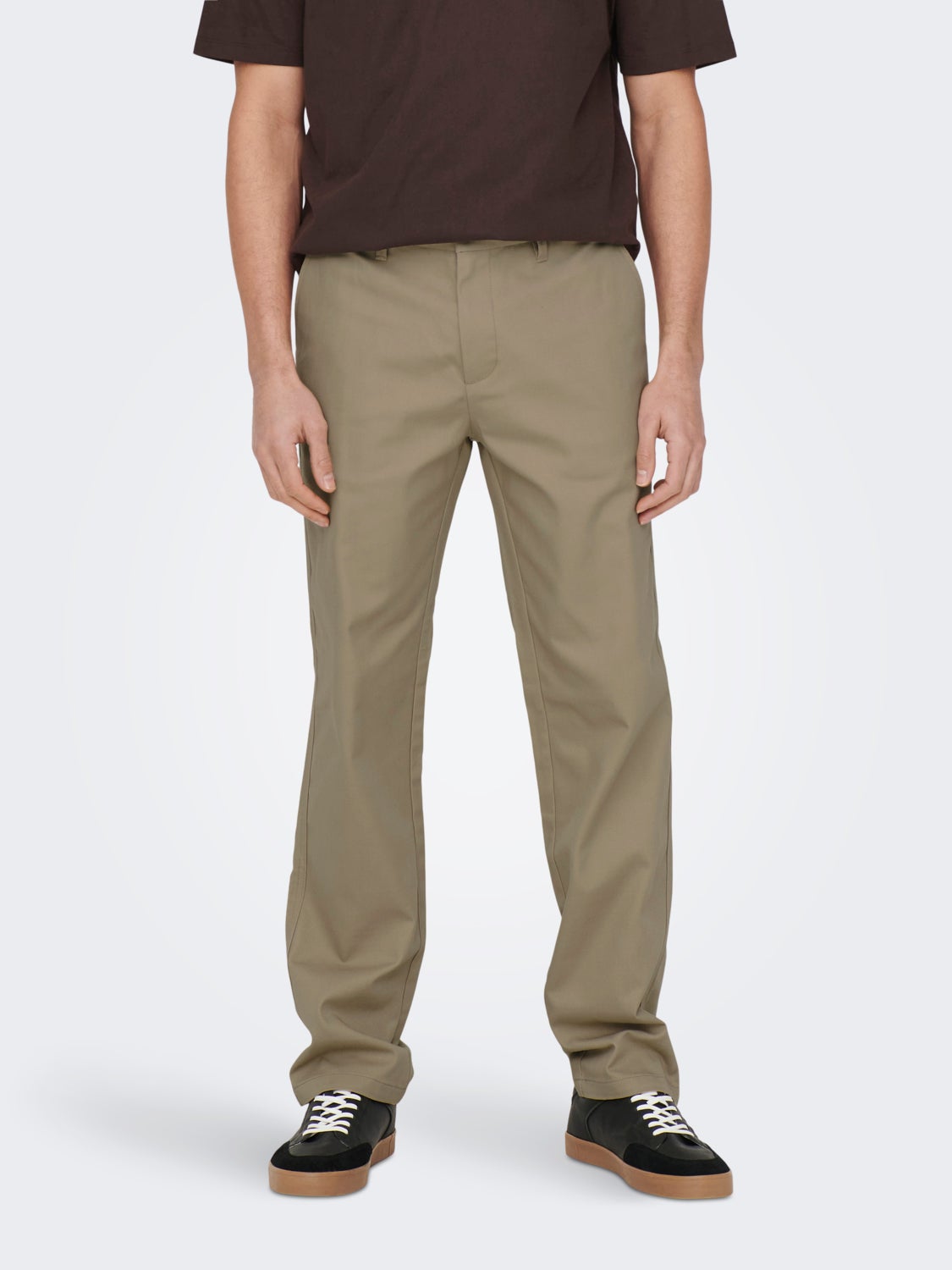 Loose fit chinos