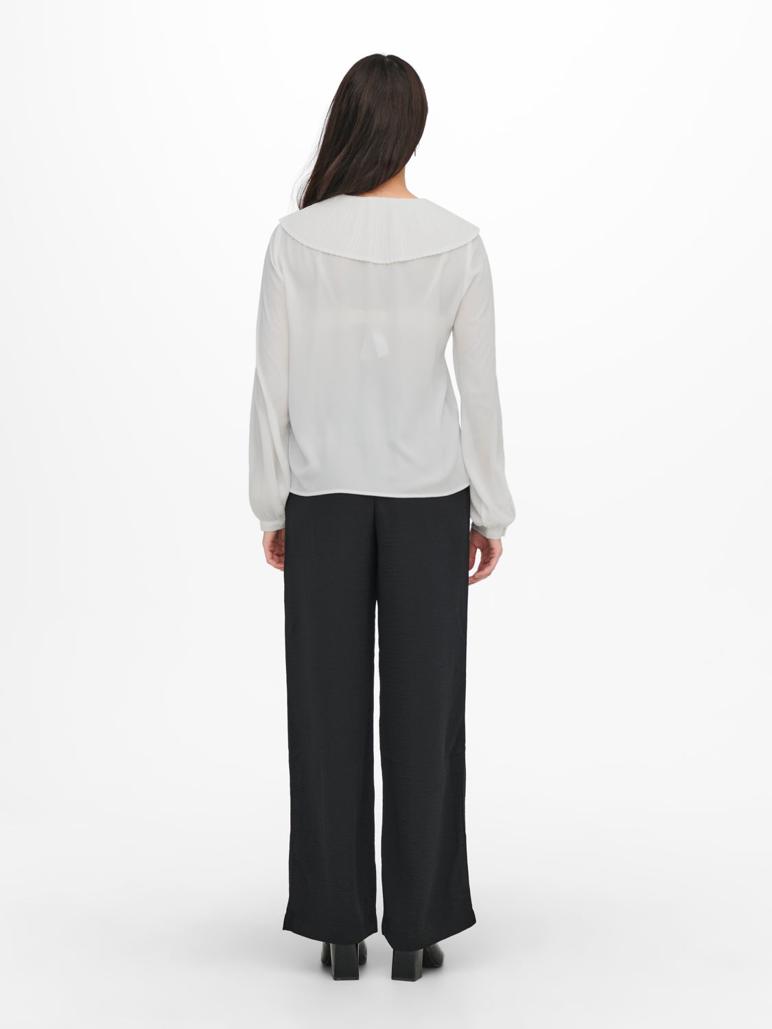 Pleated collar Shirt