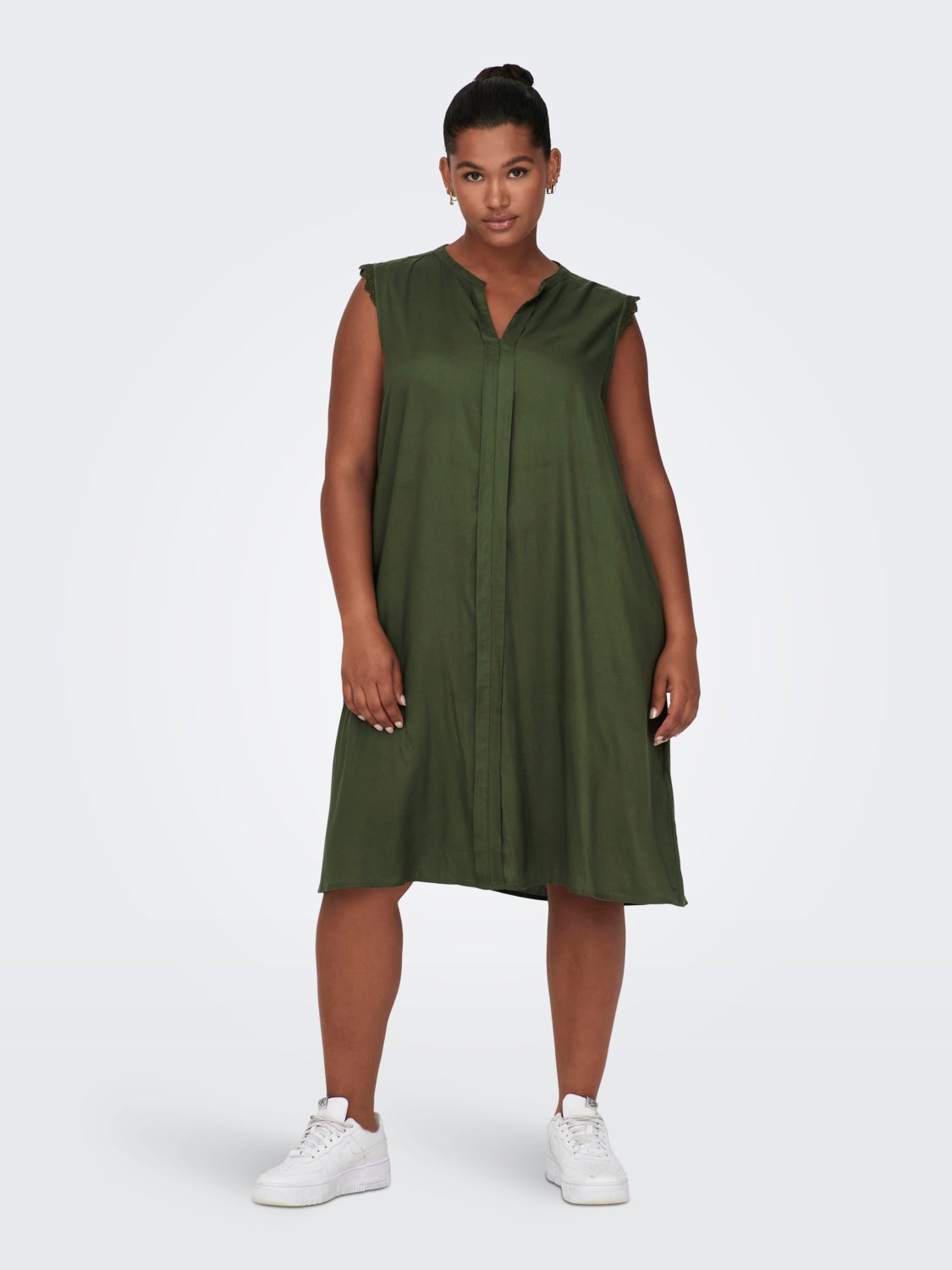 Curvy viscose fitted Sleeveless dress