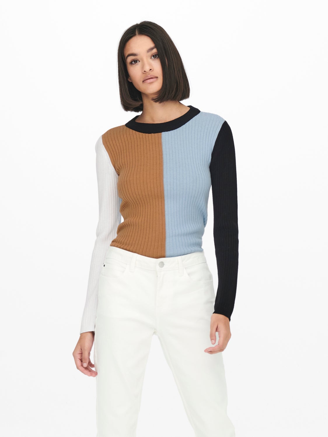 Contrast colored Knitted Pullover