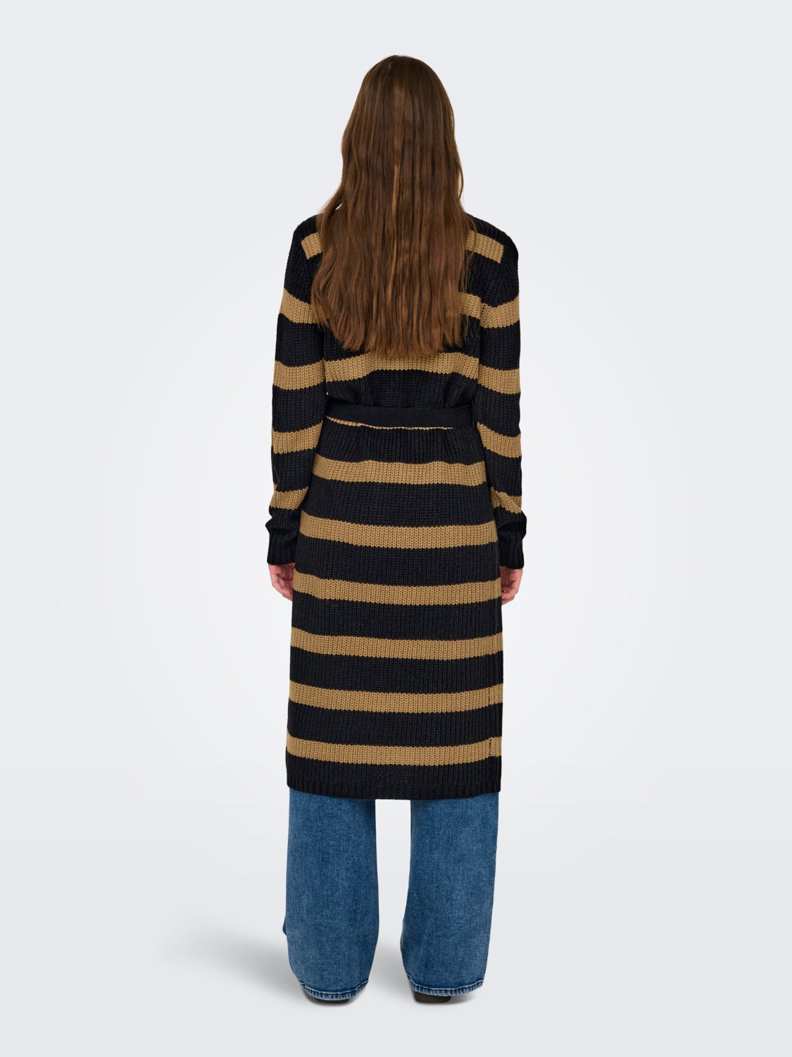 Long knitted cardigan