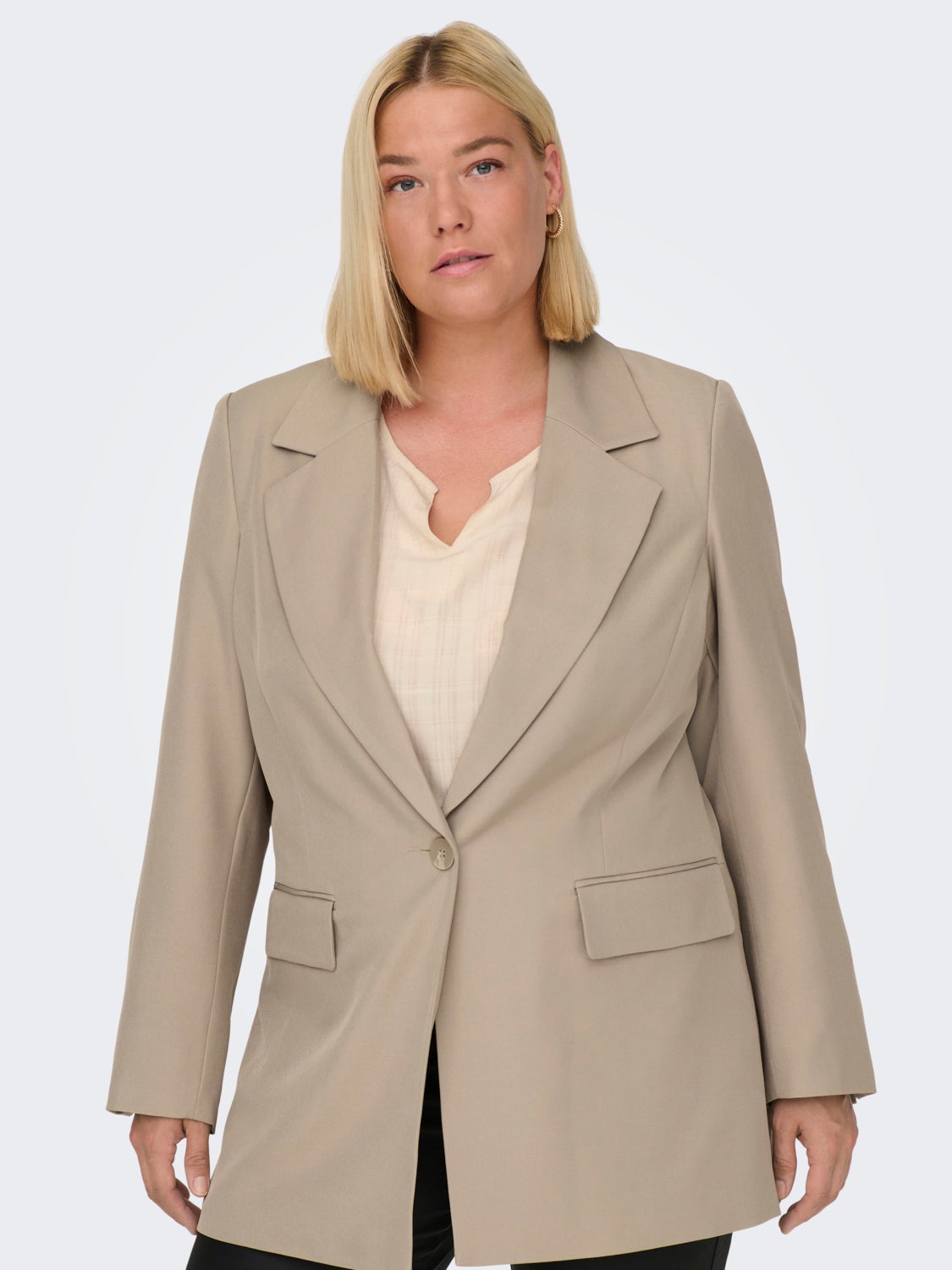 Curvy classic blazer