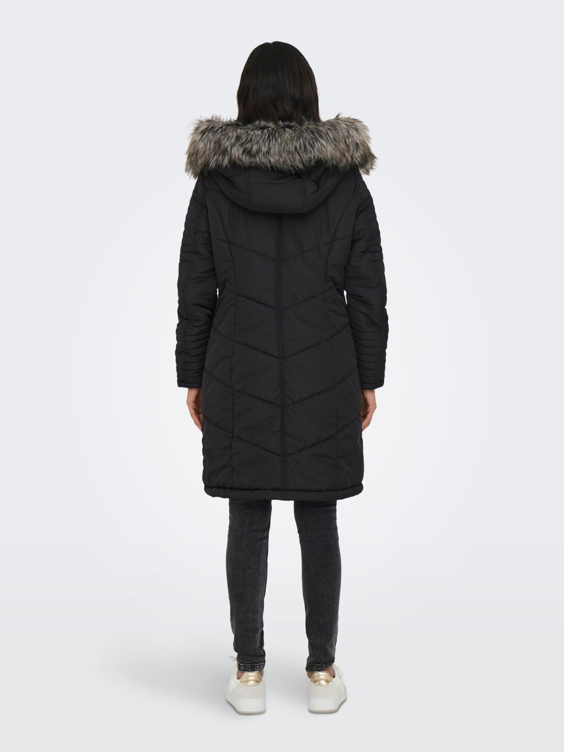 Hooded puffer jacket