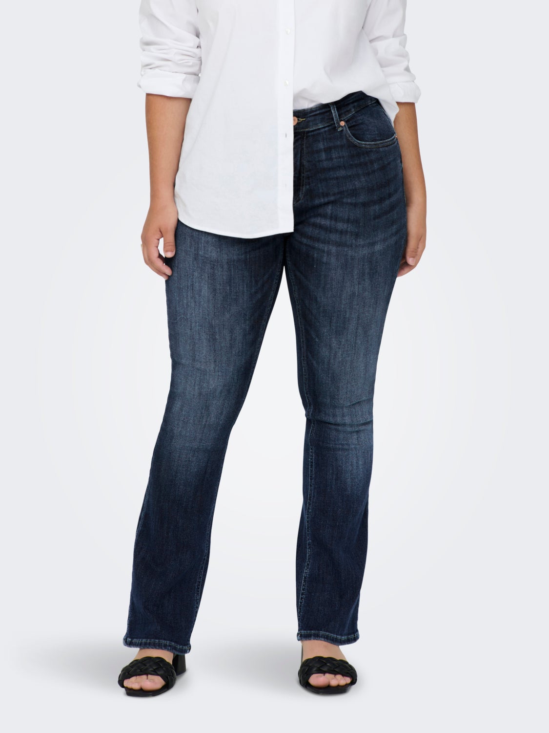CARVICKY REG SWEET FLARED JEANS