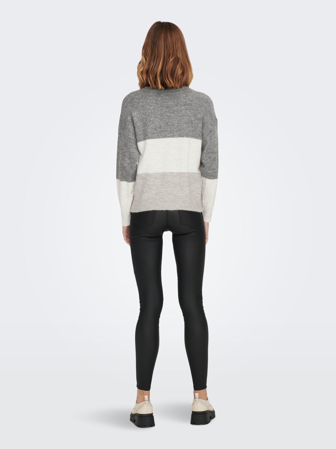 Contrast colored Knitted Pullover