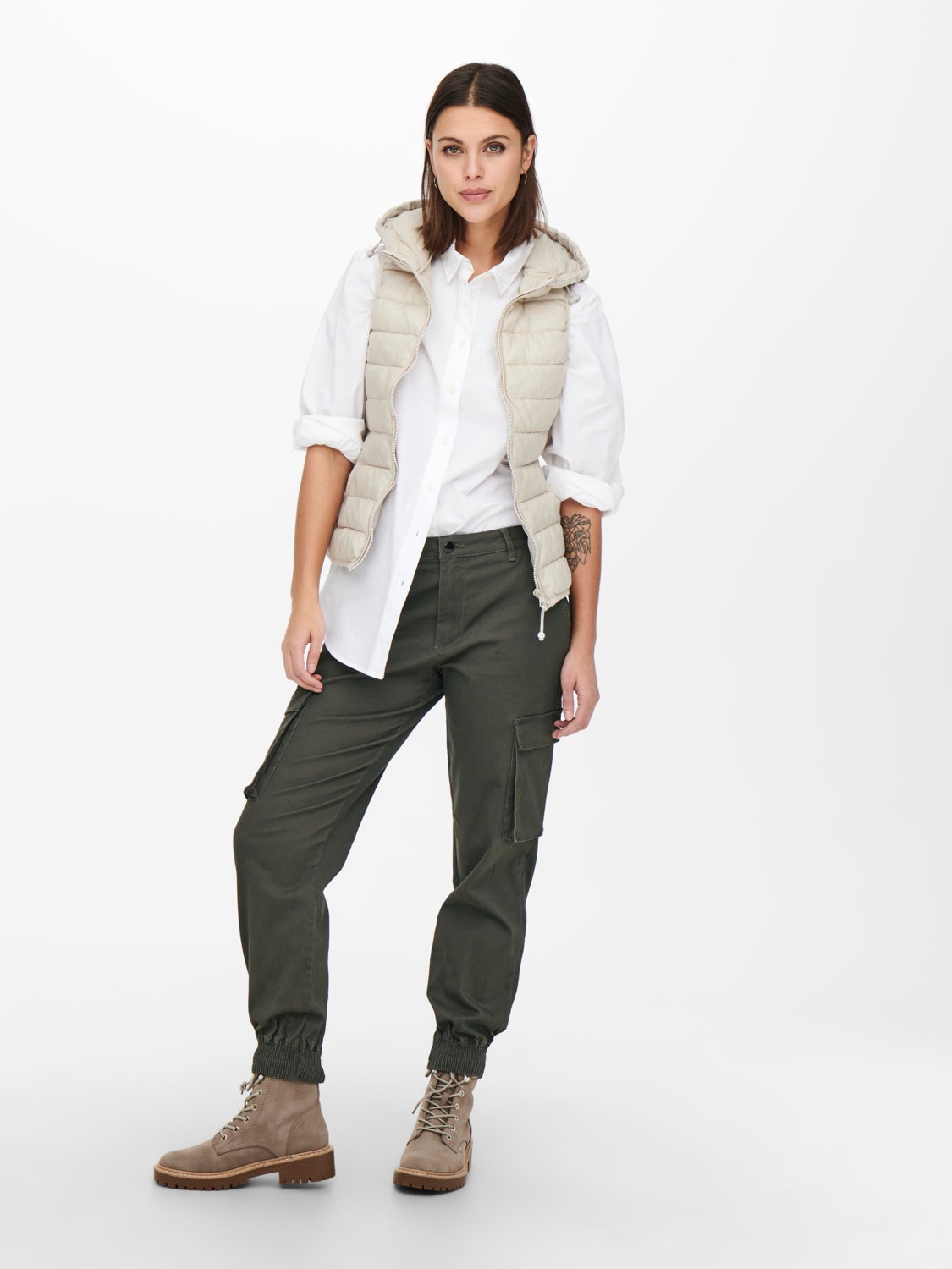 Mid waist Cargo trousers