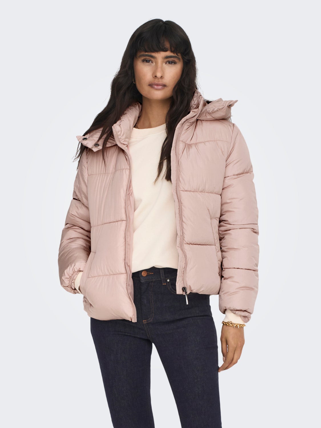 Short puffer jacket