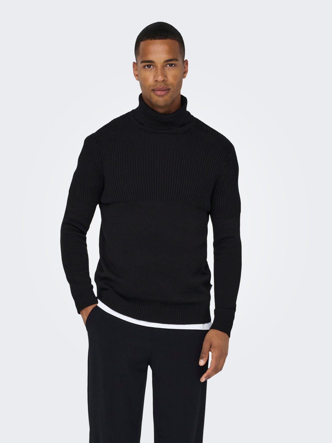 Roll neck knitted pullover