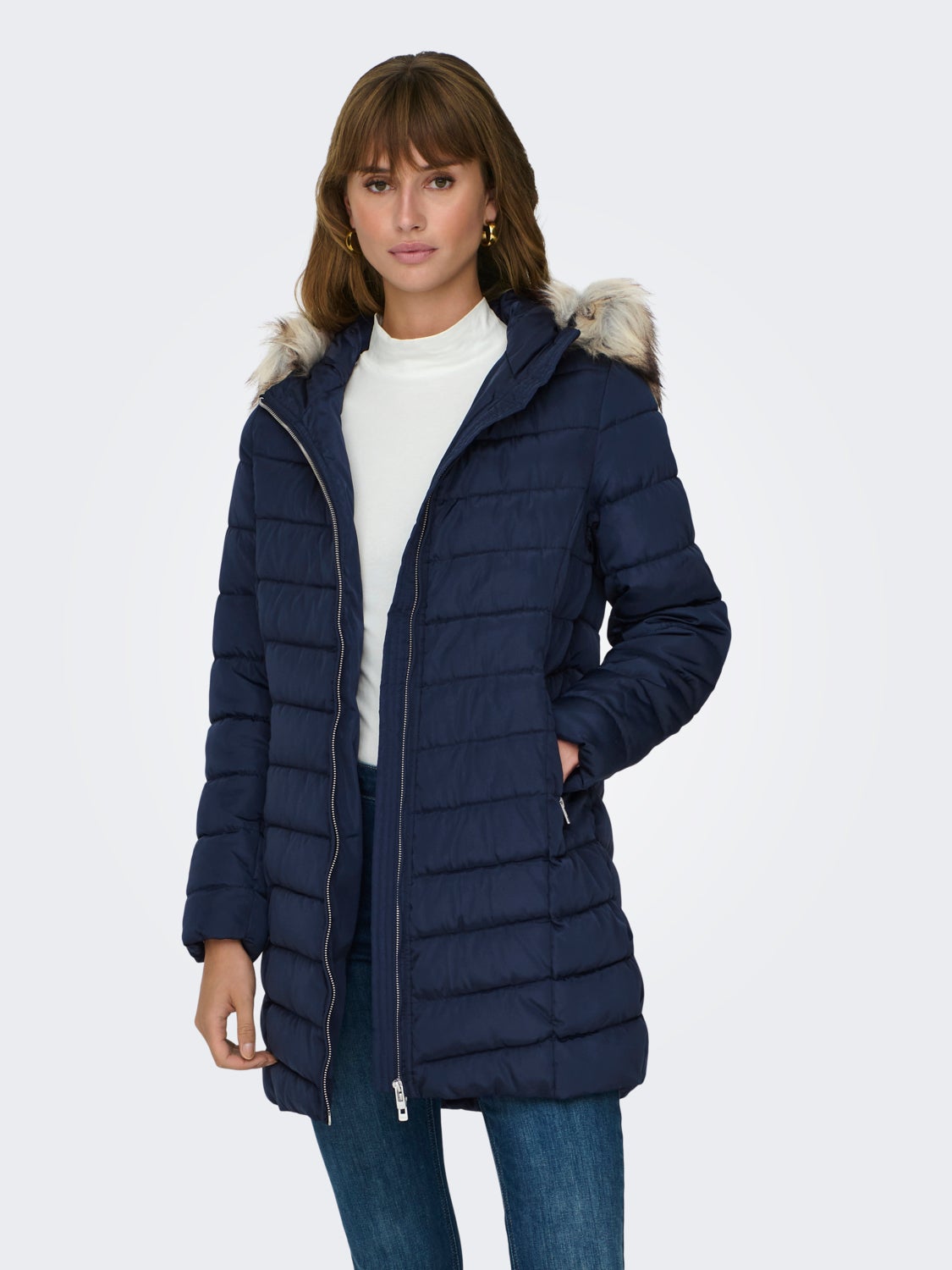 Hooded puffer jacket