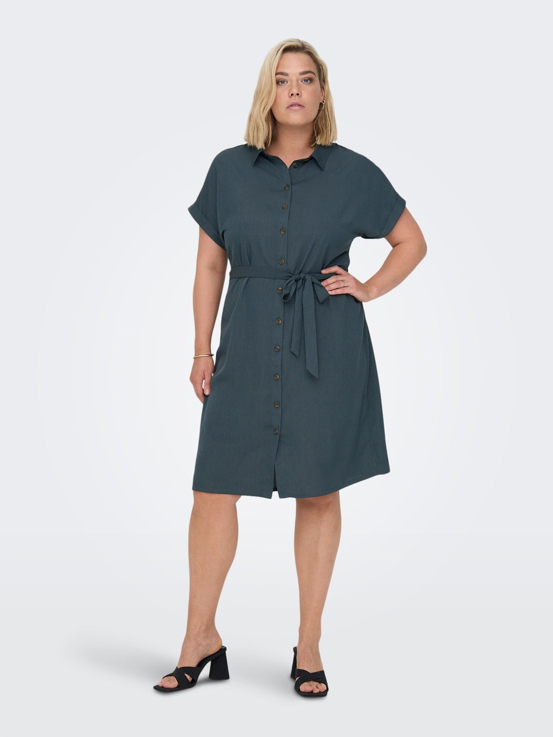 Curvy tie belt Shirt dress