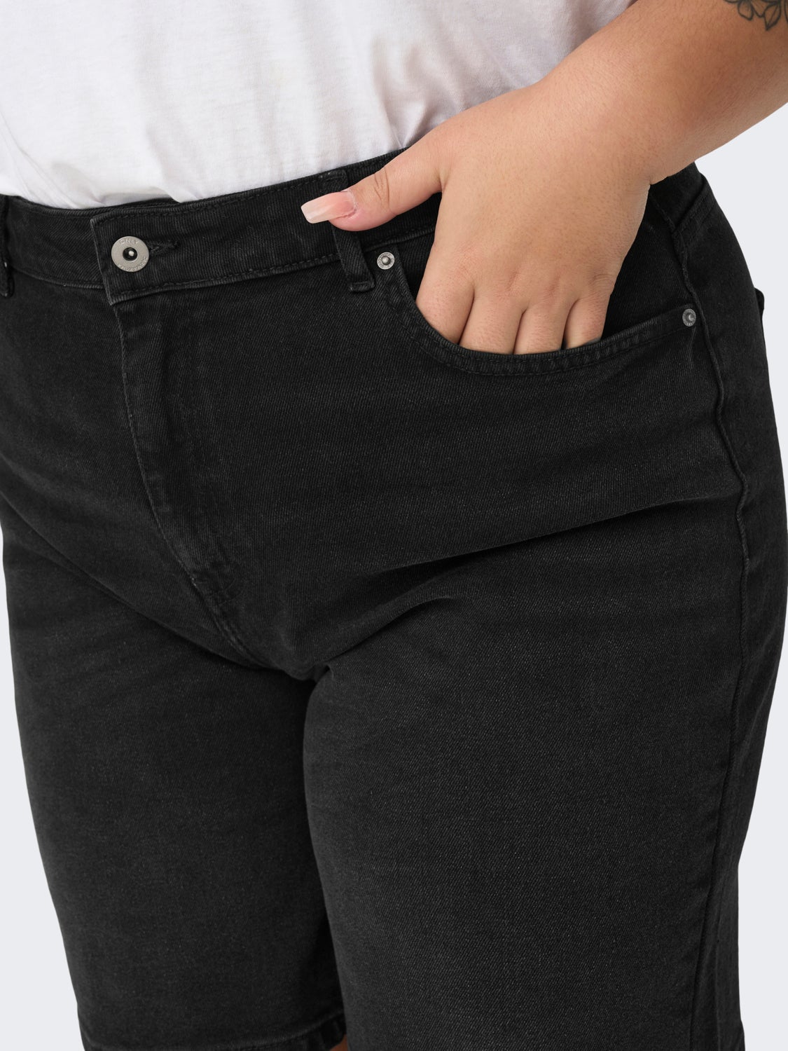 Straight Fit Curve Jeans