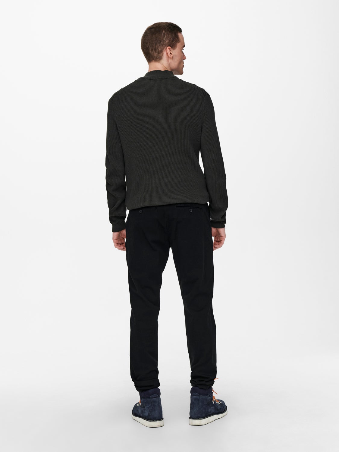 Tapered fit trousers