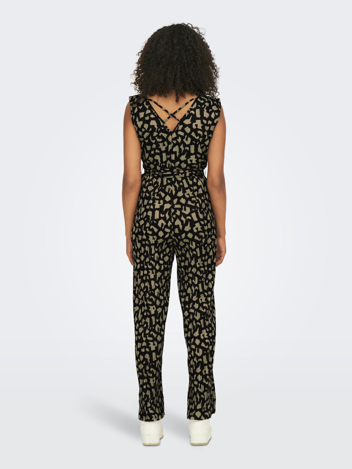 Jumpsuit with tie waist