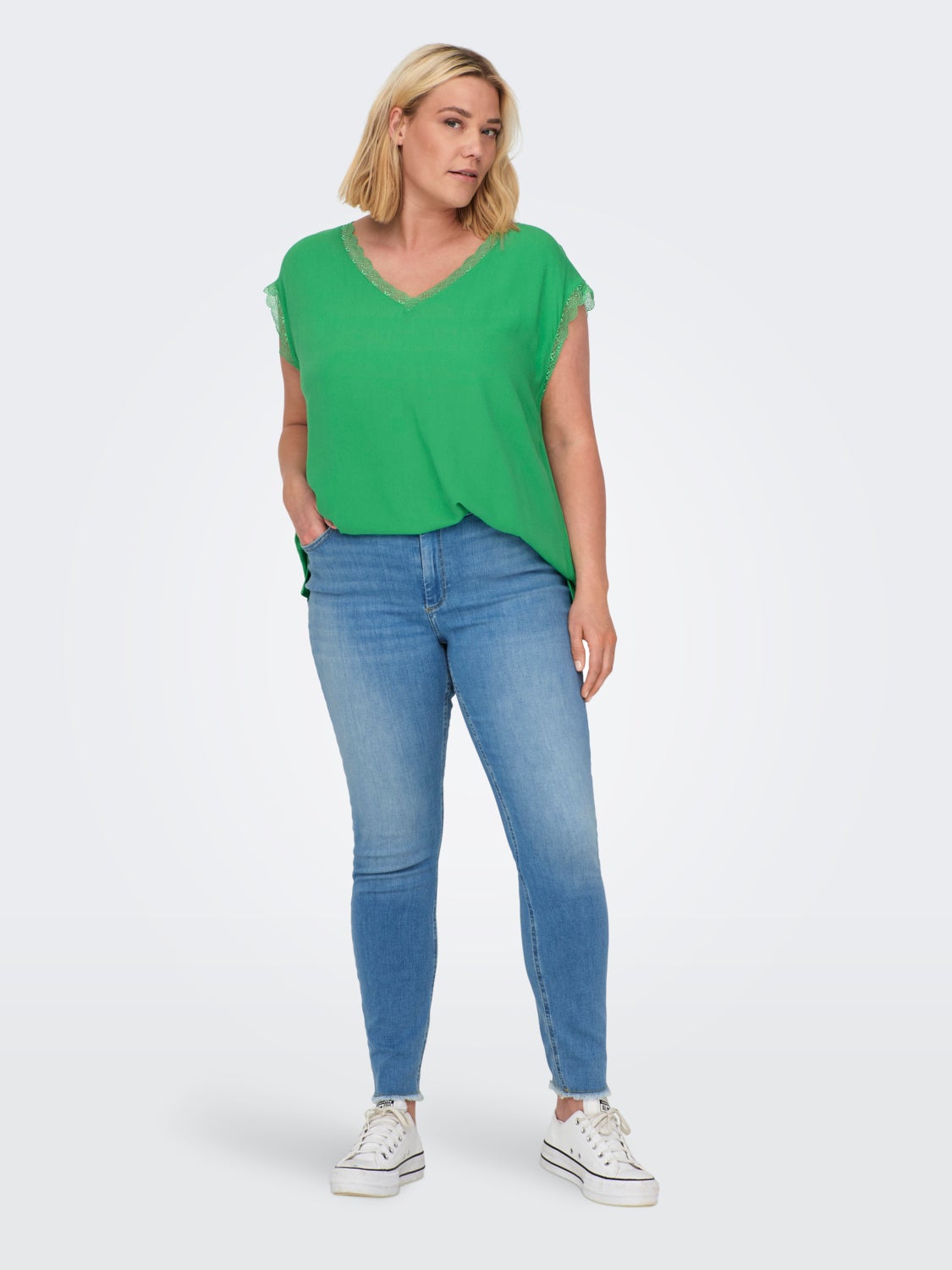 Curvy viscose top