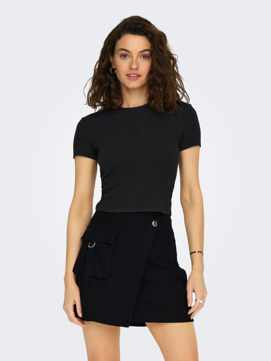 Cropped o-neck top
