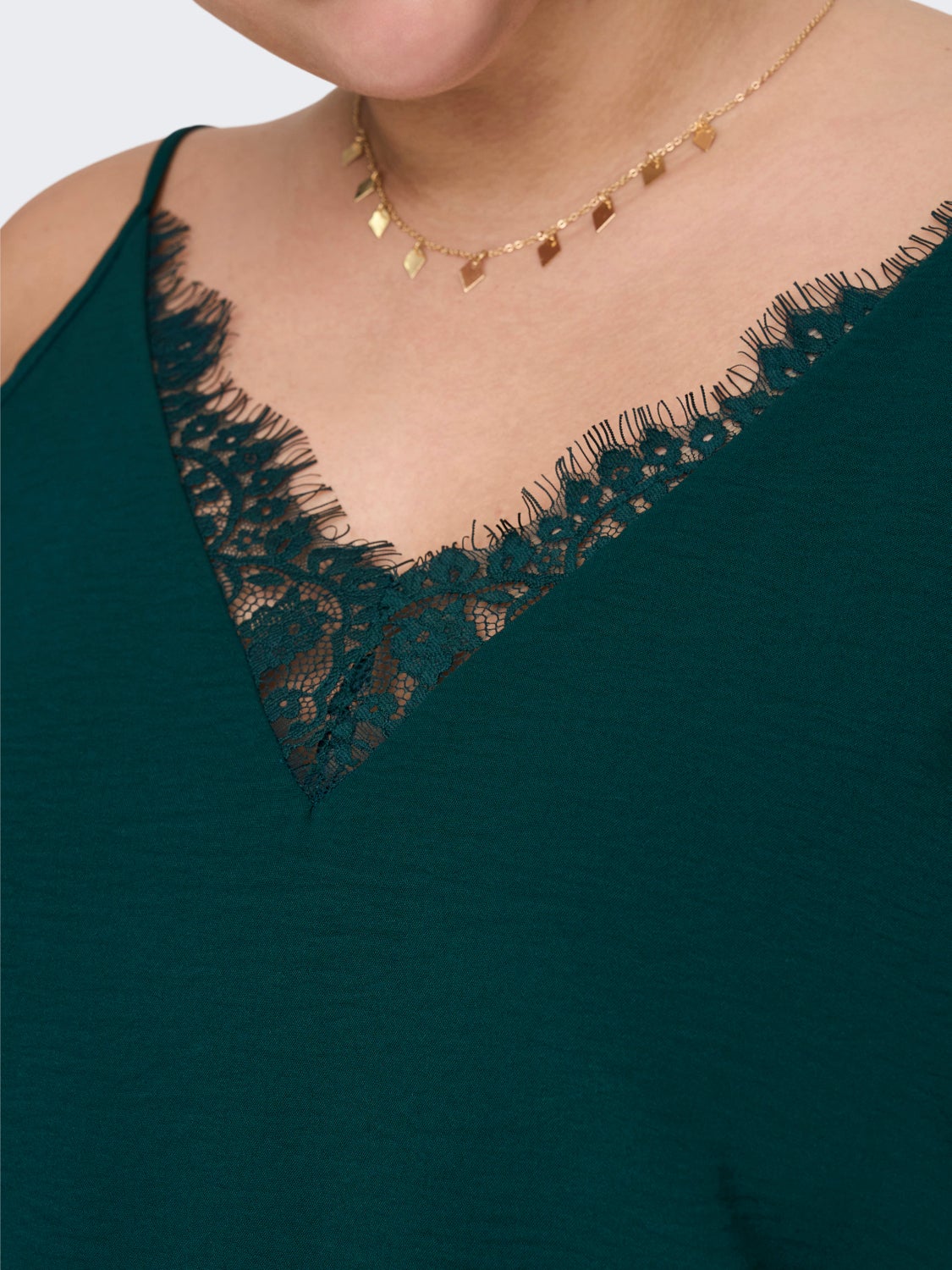 Curvy lace detailed strap top