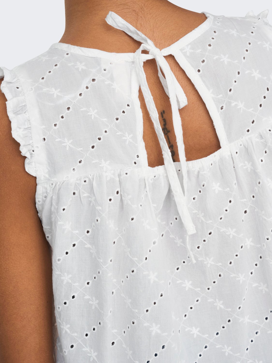 Sleeveless top with lace detail
