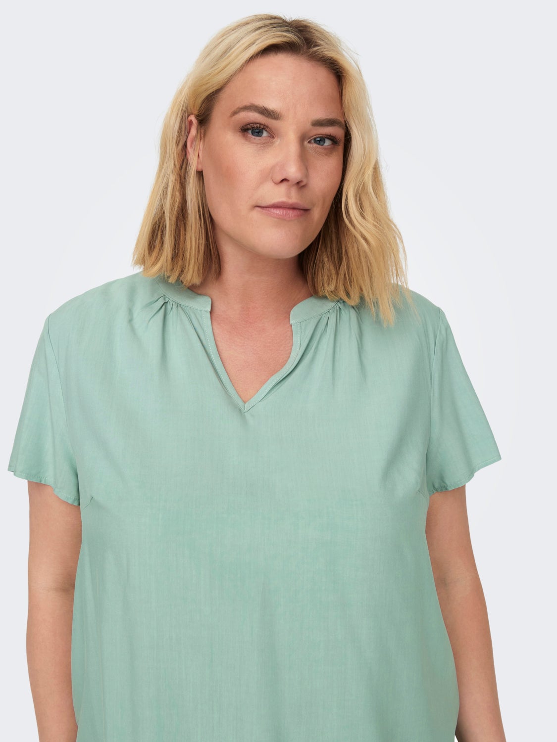 Curvy cap sleeved Top