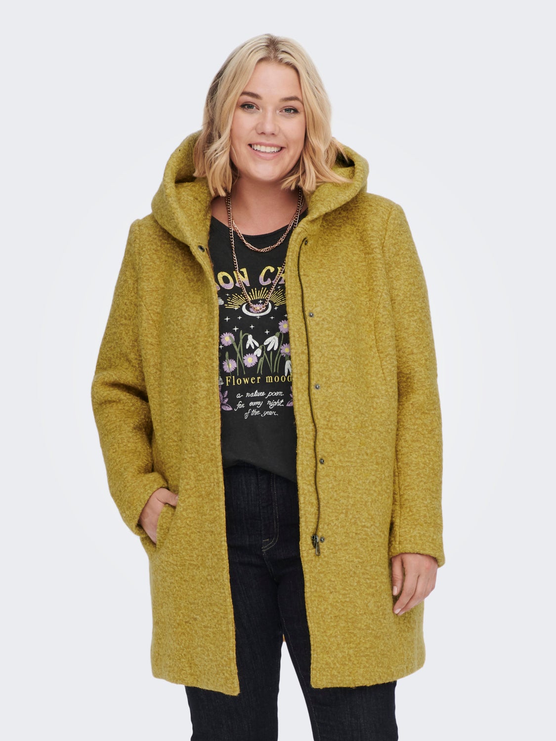Curvy boucle wool Coat