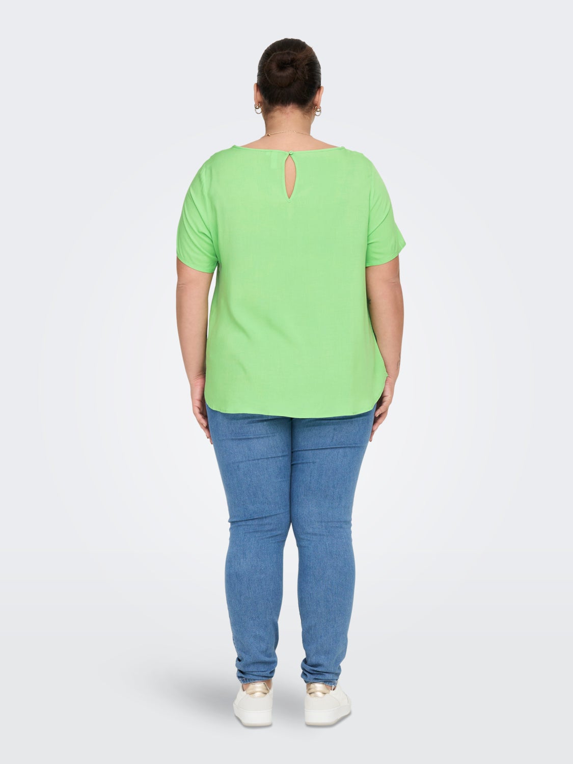 Curvy viscose top