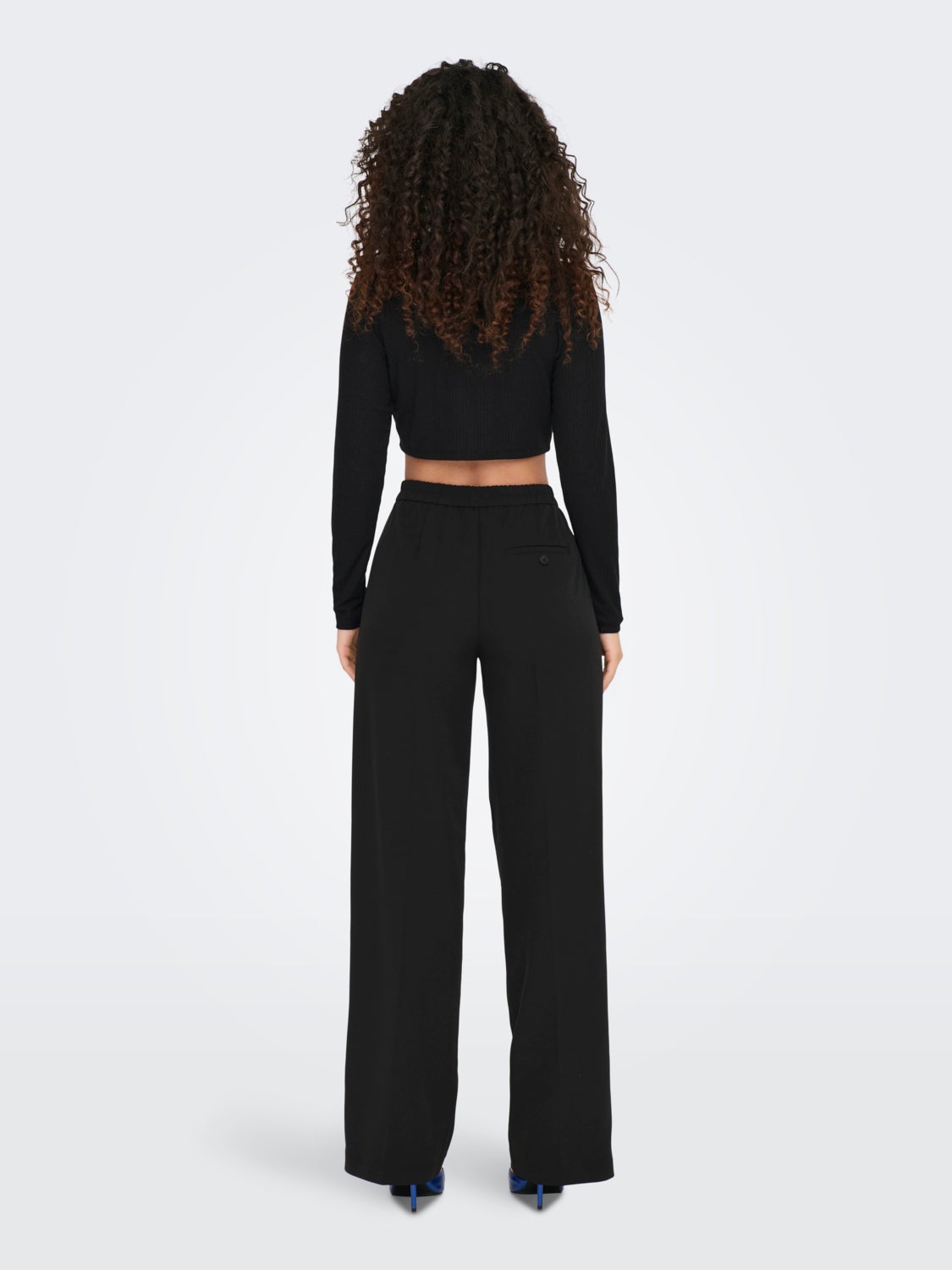 Cropped V-Neck Cardigan