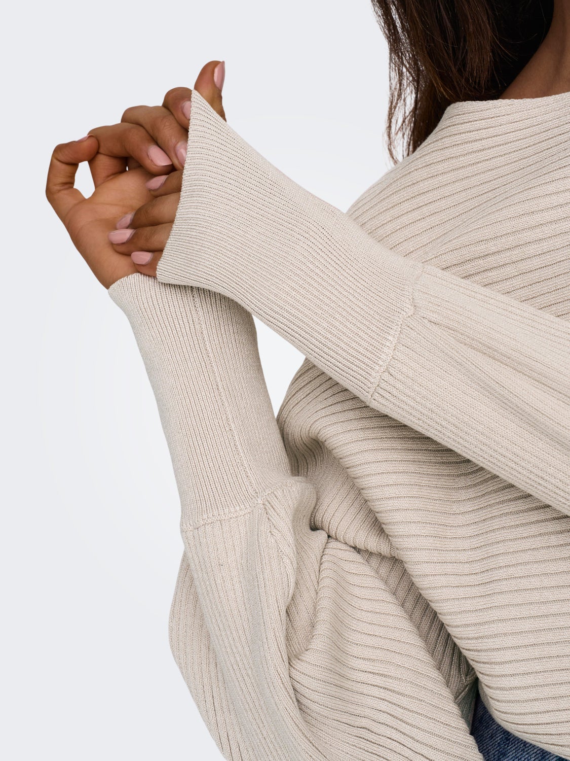 Short Knitted Pullover