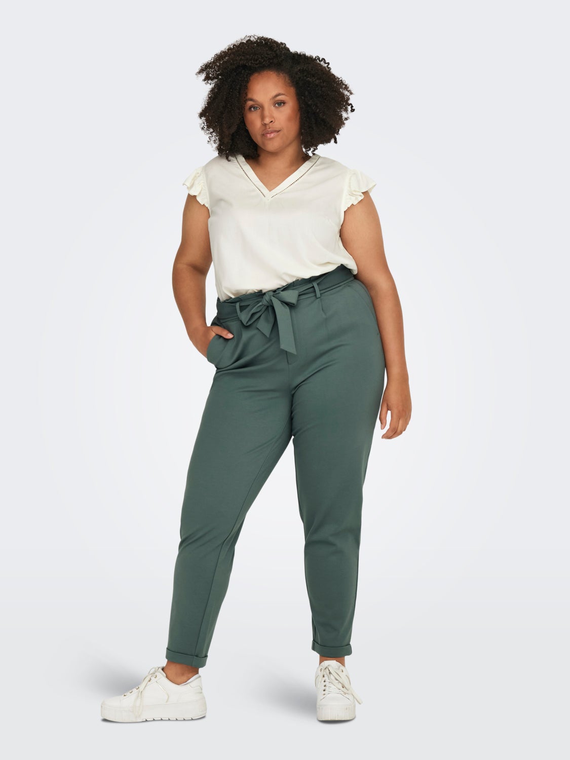 Curvy tie belt viscose pants