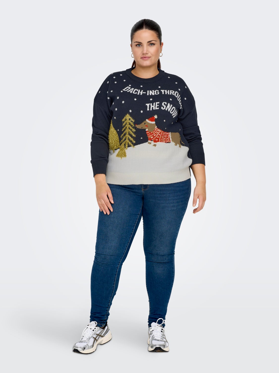Curvy christmas jumper