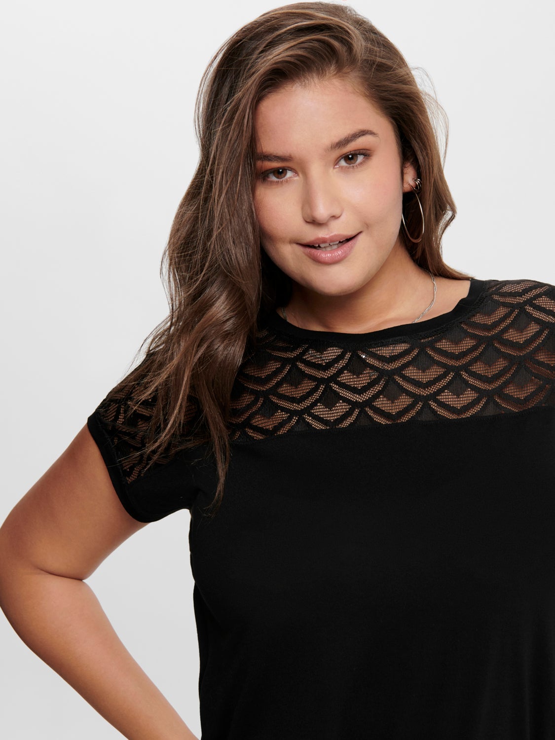 Curvy lace detail Top