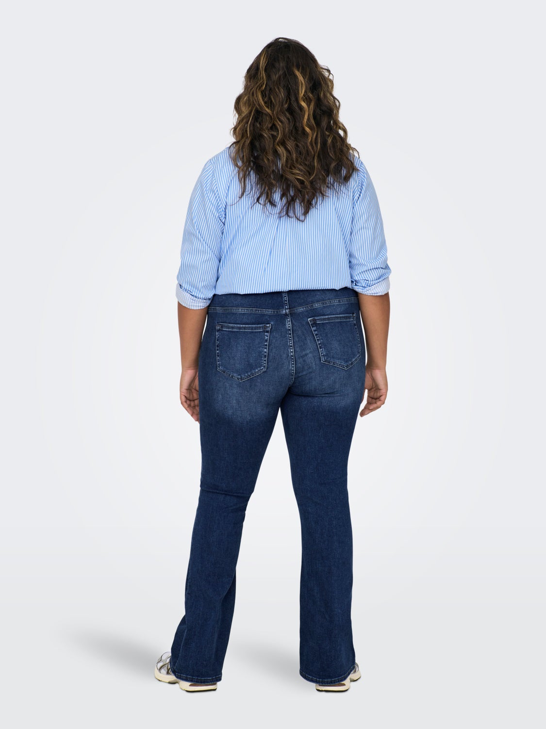 carwilly reg flared dnm tai