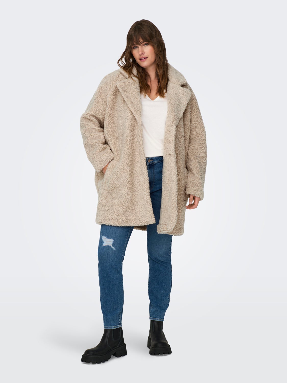 Curvy teddy coat