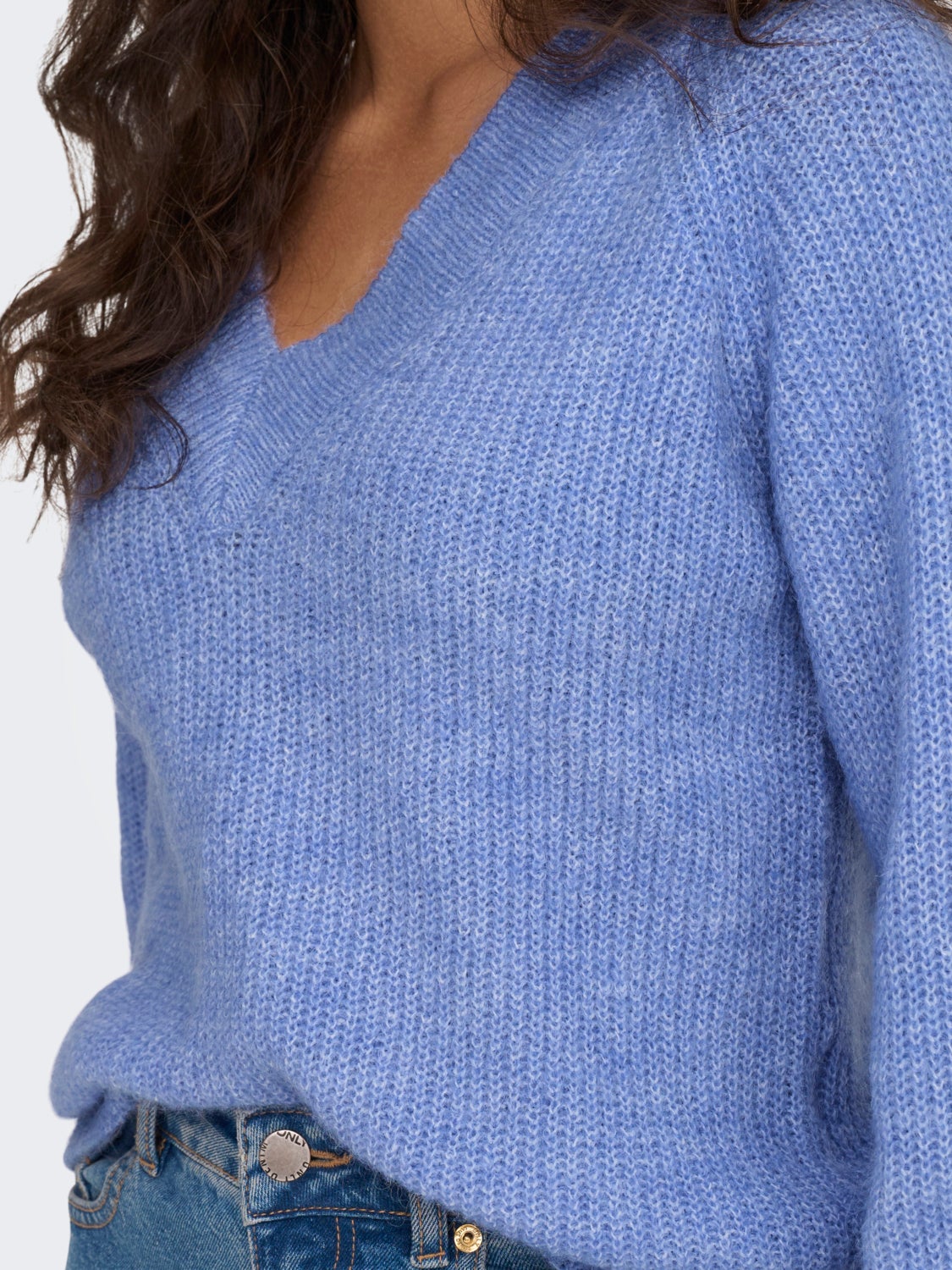v-neck knitted pullover