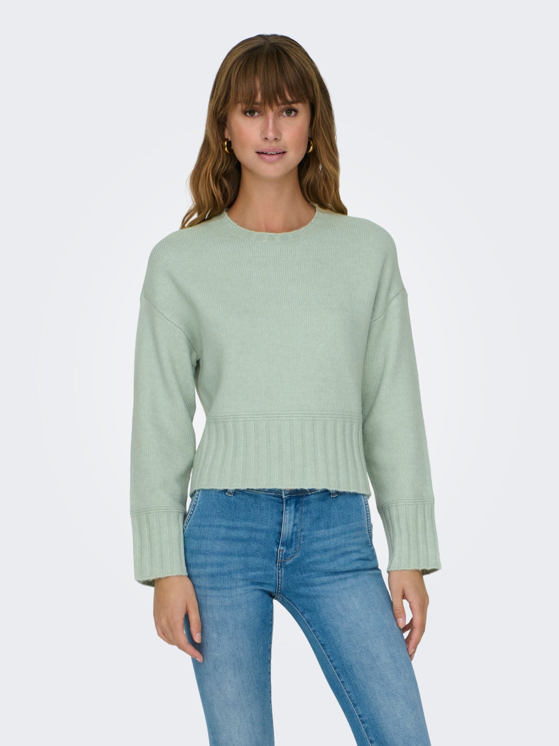 O-neck knitted pullover