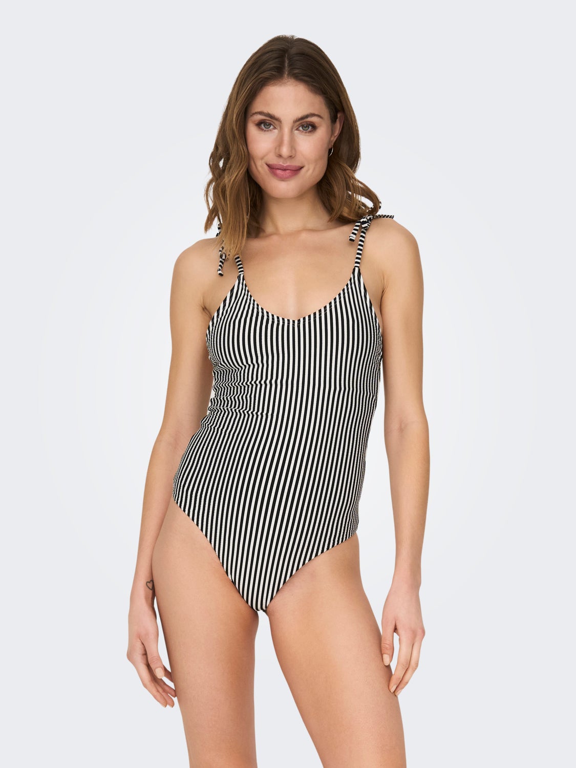 Bow detailed Swimsuit