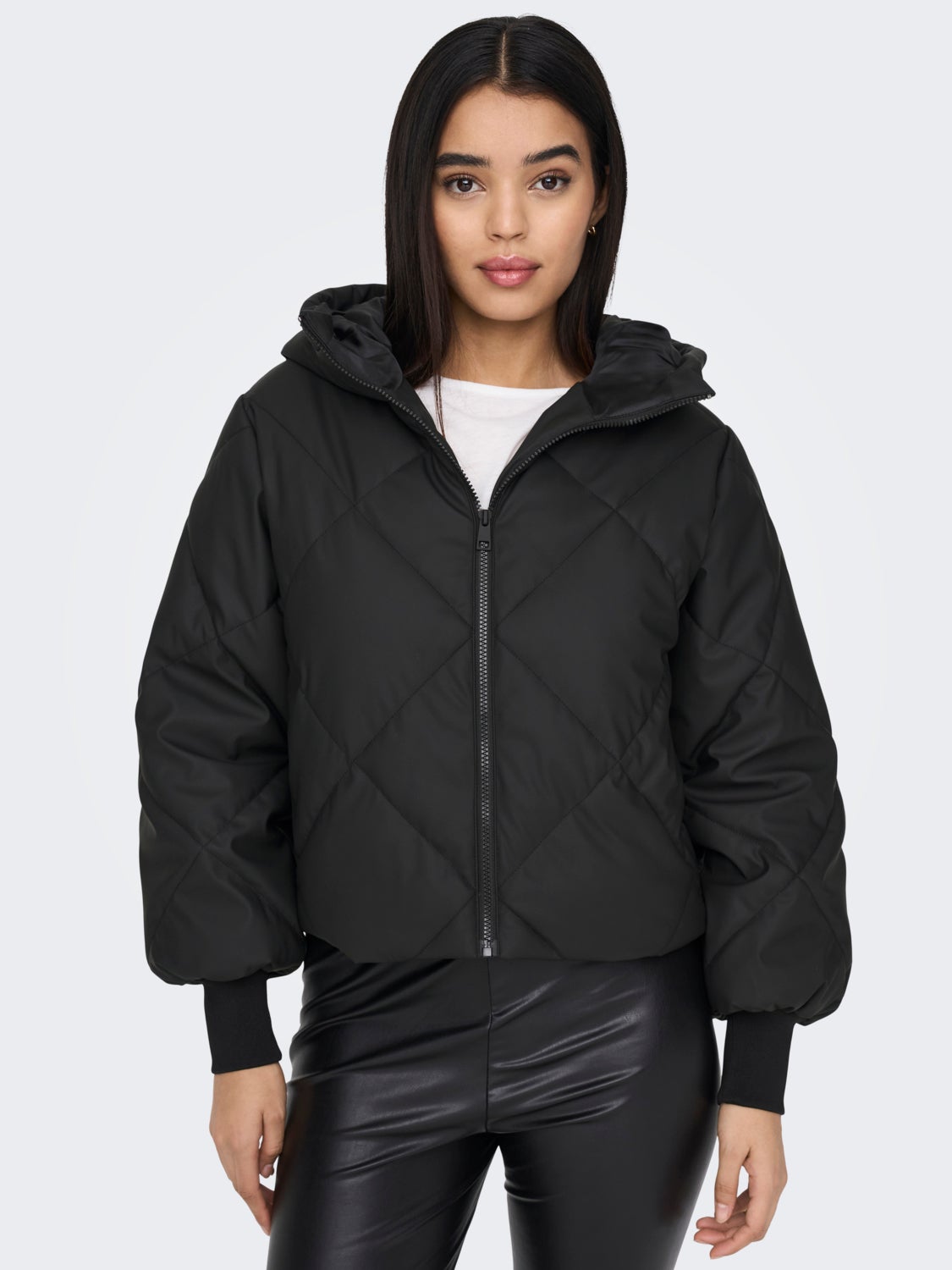 Short water repellent Puffer Jacket