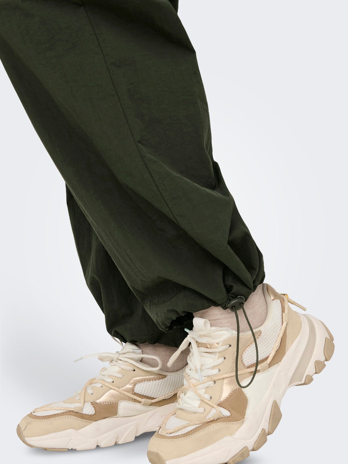 CURVY PANTS WITH MIDDLEHIGH WAIST