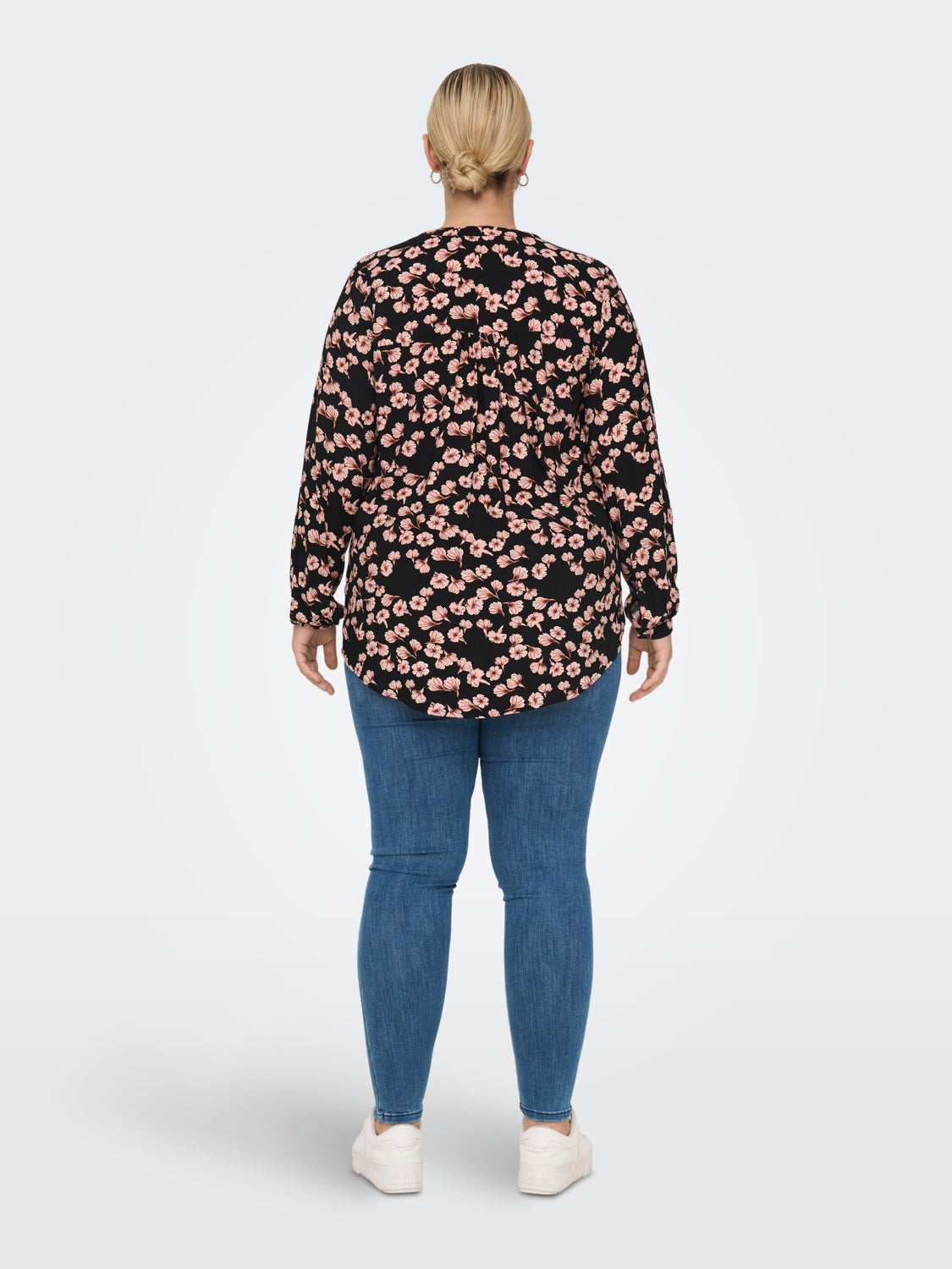 Curvy Long sleeved shirt