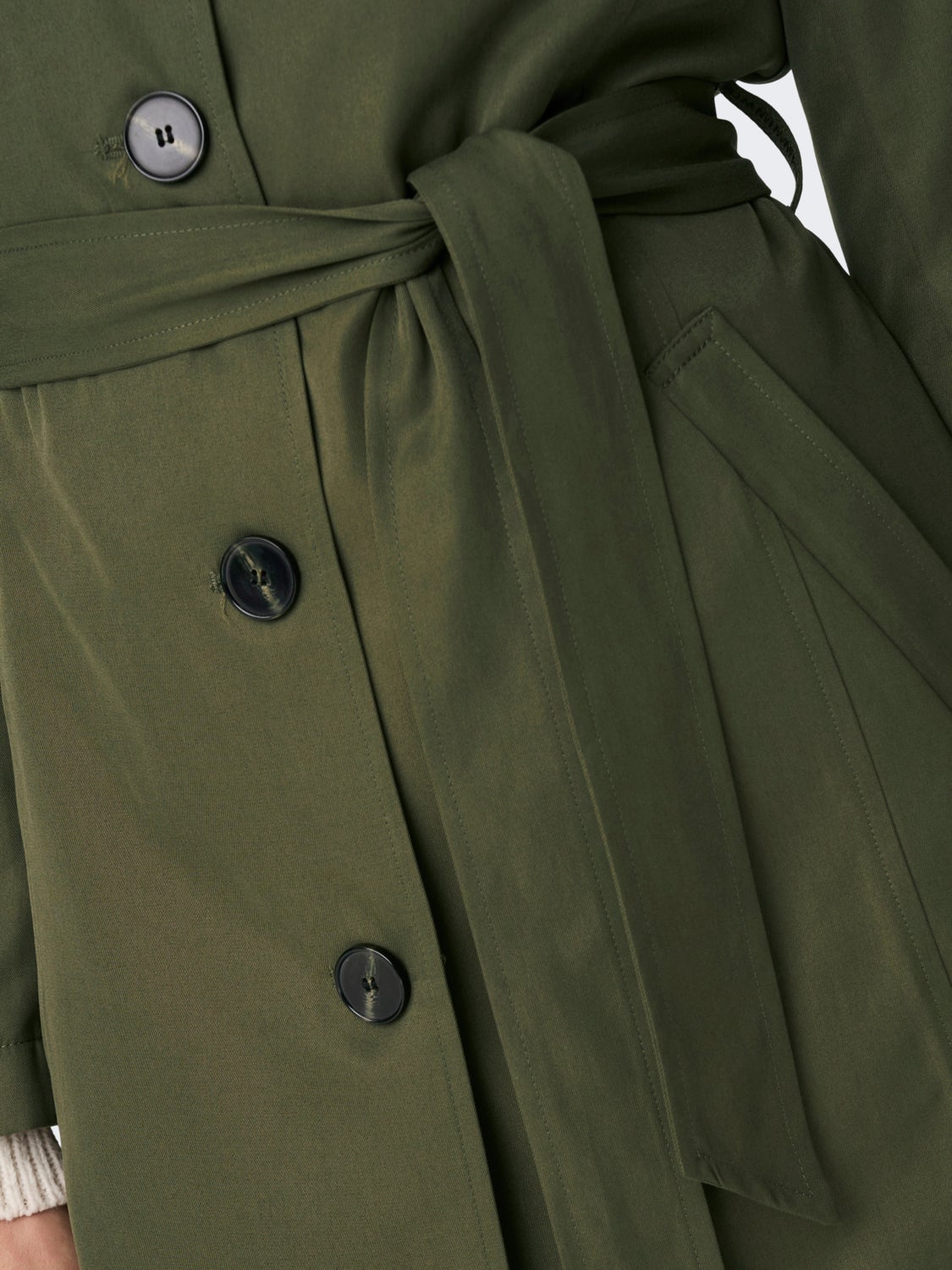 Short belted Trenchcoat