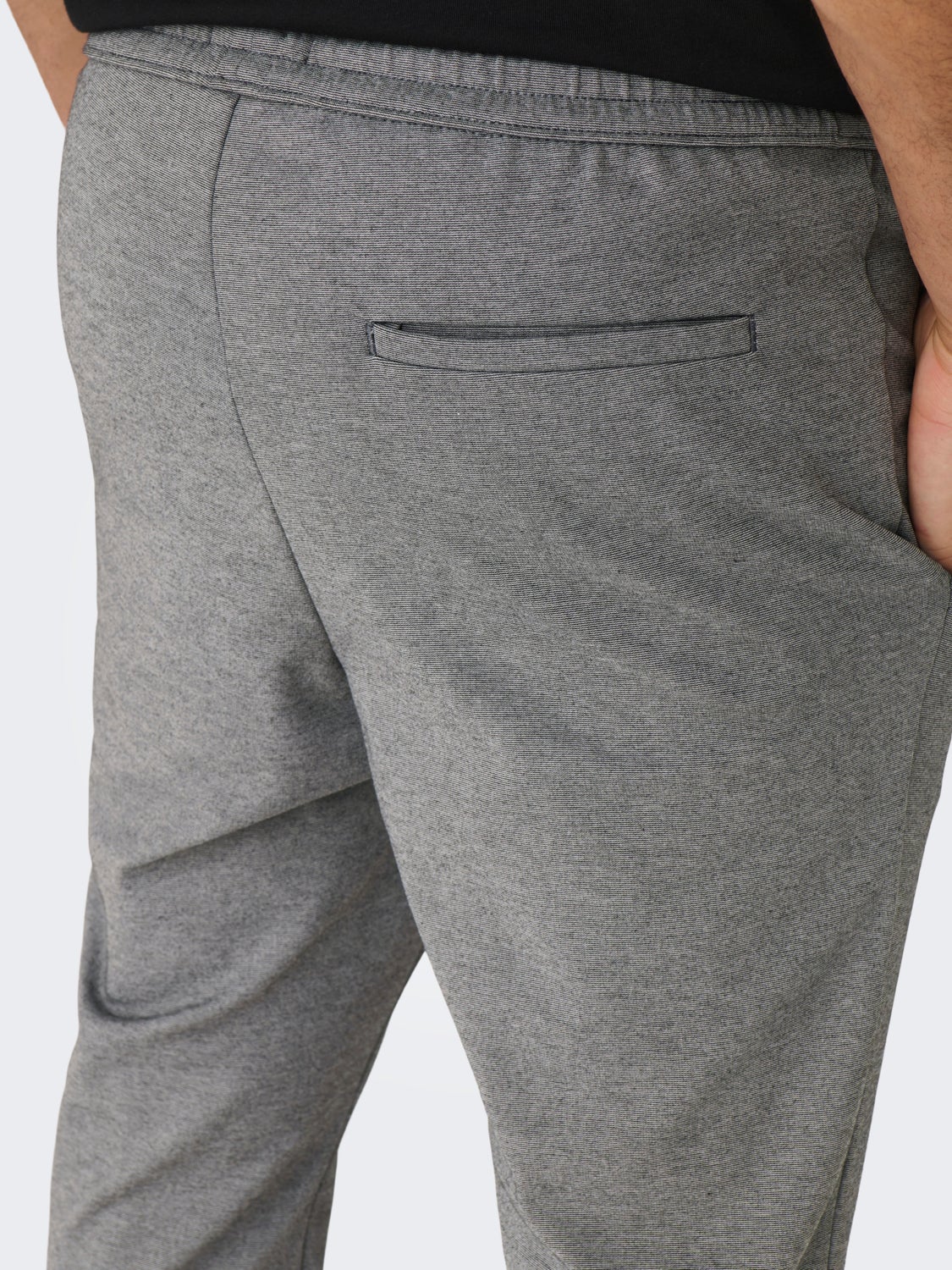 Cropped sweat pants