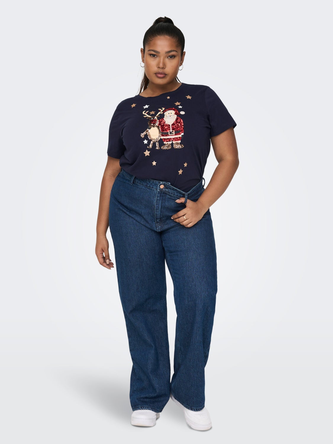 Curvy christmas detailed t-shirt