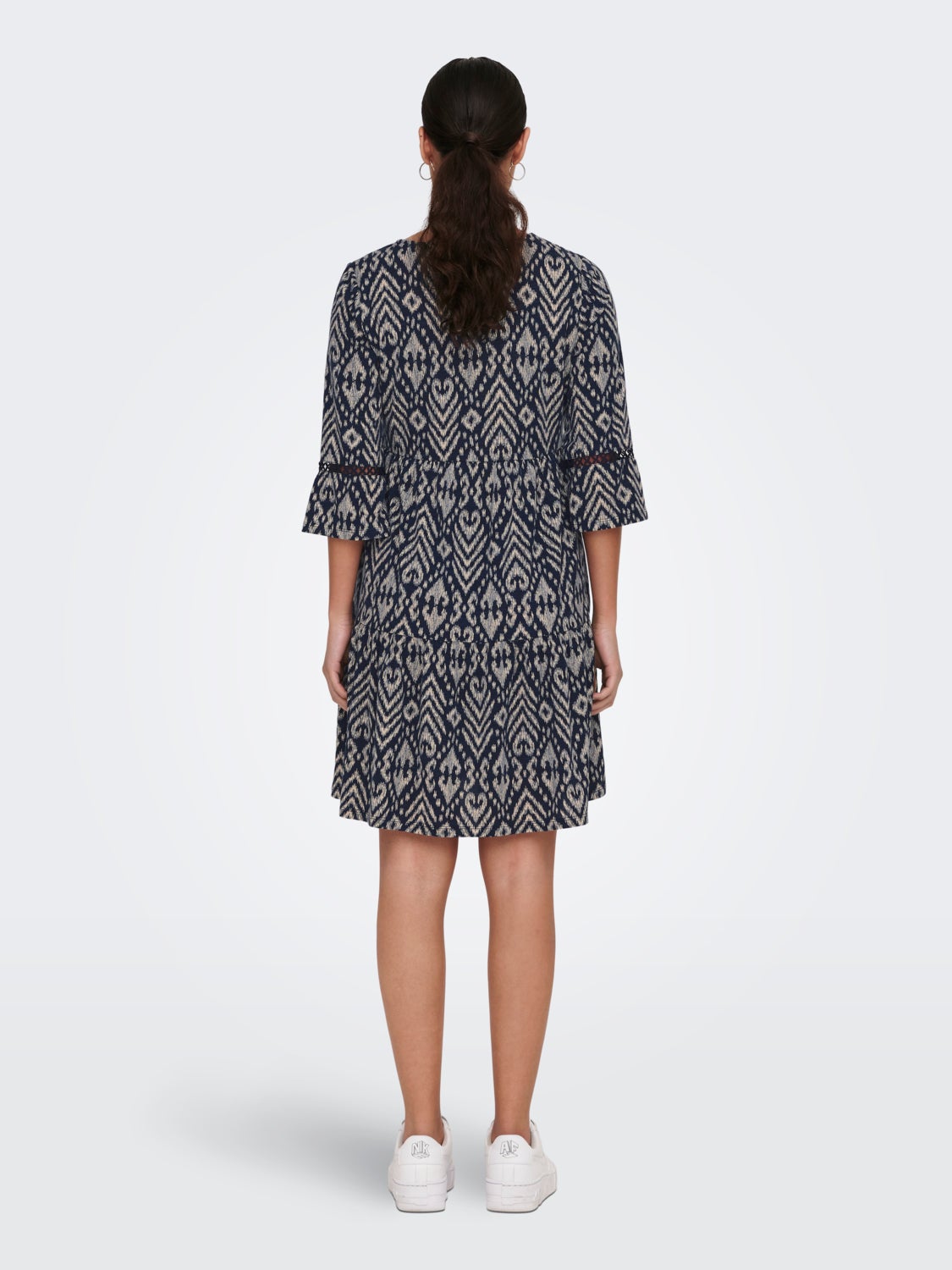 Loose Fit V-Neck Short dress