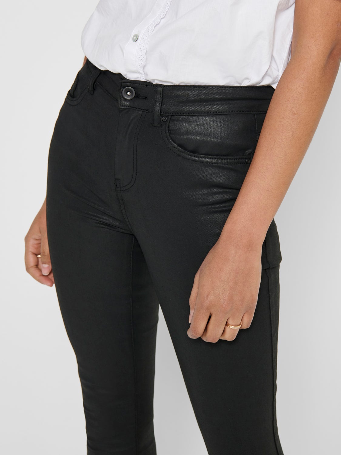 ONLHush coated skinny fit Trousers