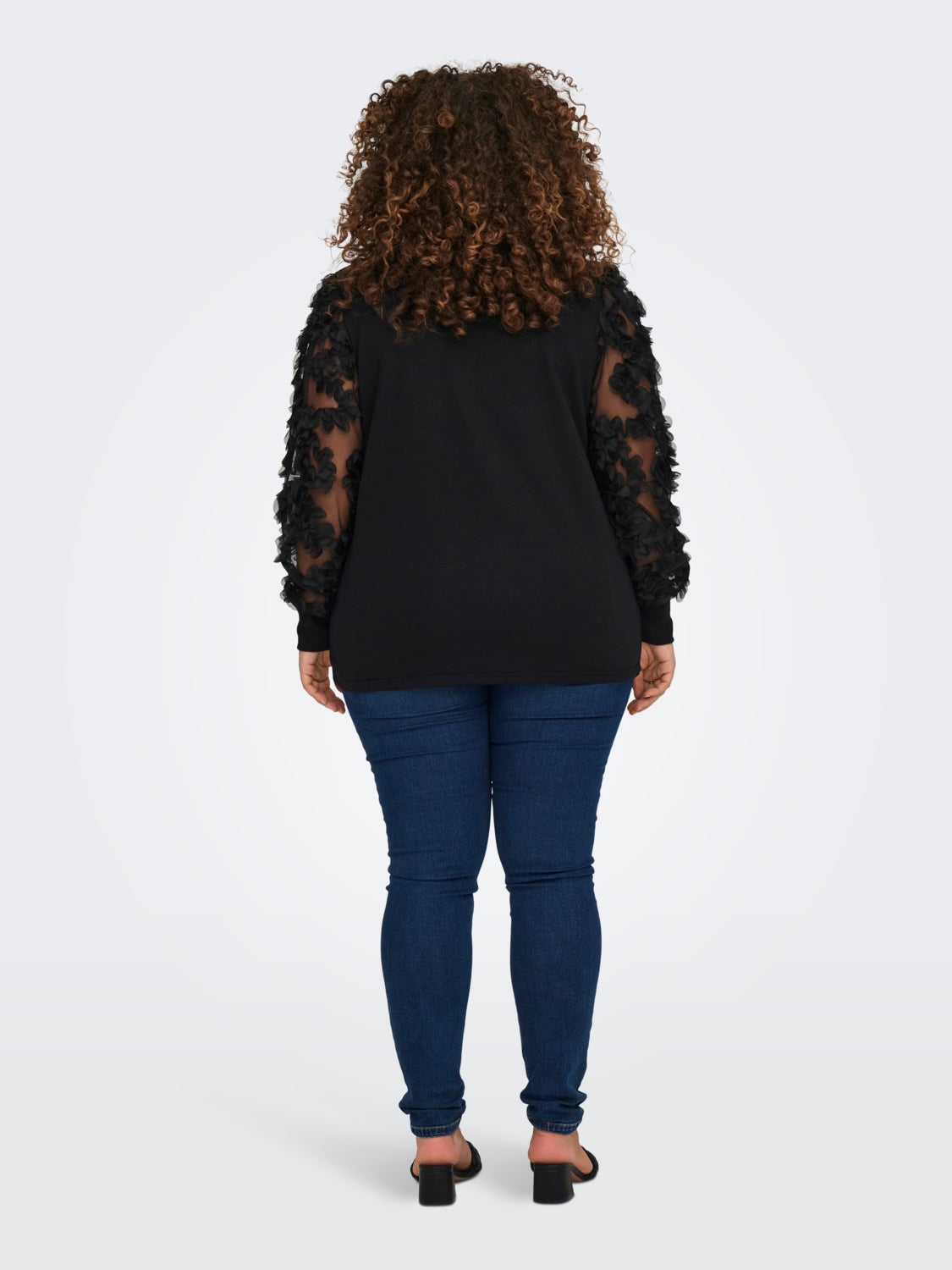 Curvy o-neck sweatshirt
